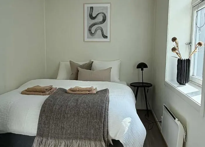 Modern - Walking Distance To Everything Bergen