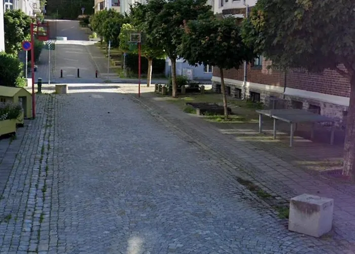 Modern - Walking Distance To Everything * Bergen